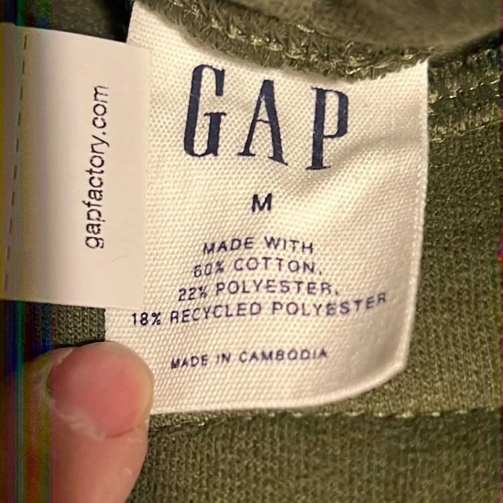 NWT Gap Logo Shorts